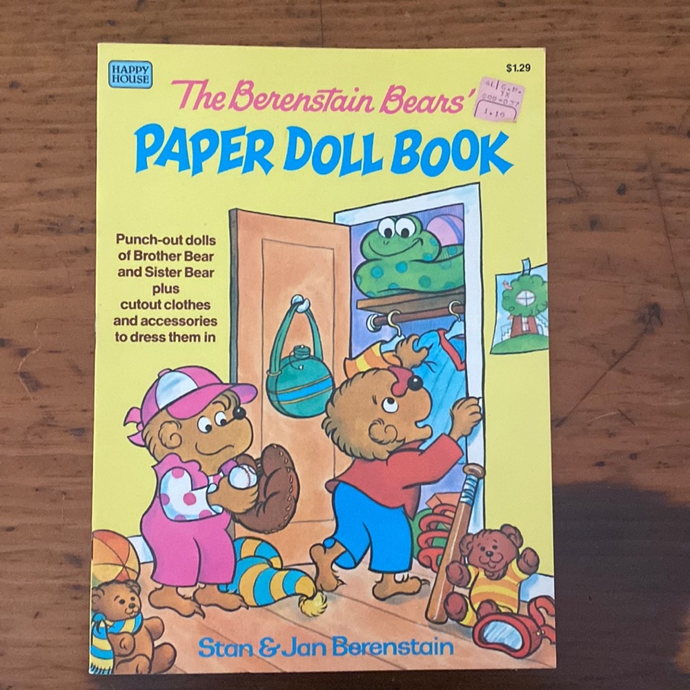 Vintage Berenstain Bear paper doll book uncut 1983 punch out brother sister